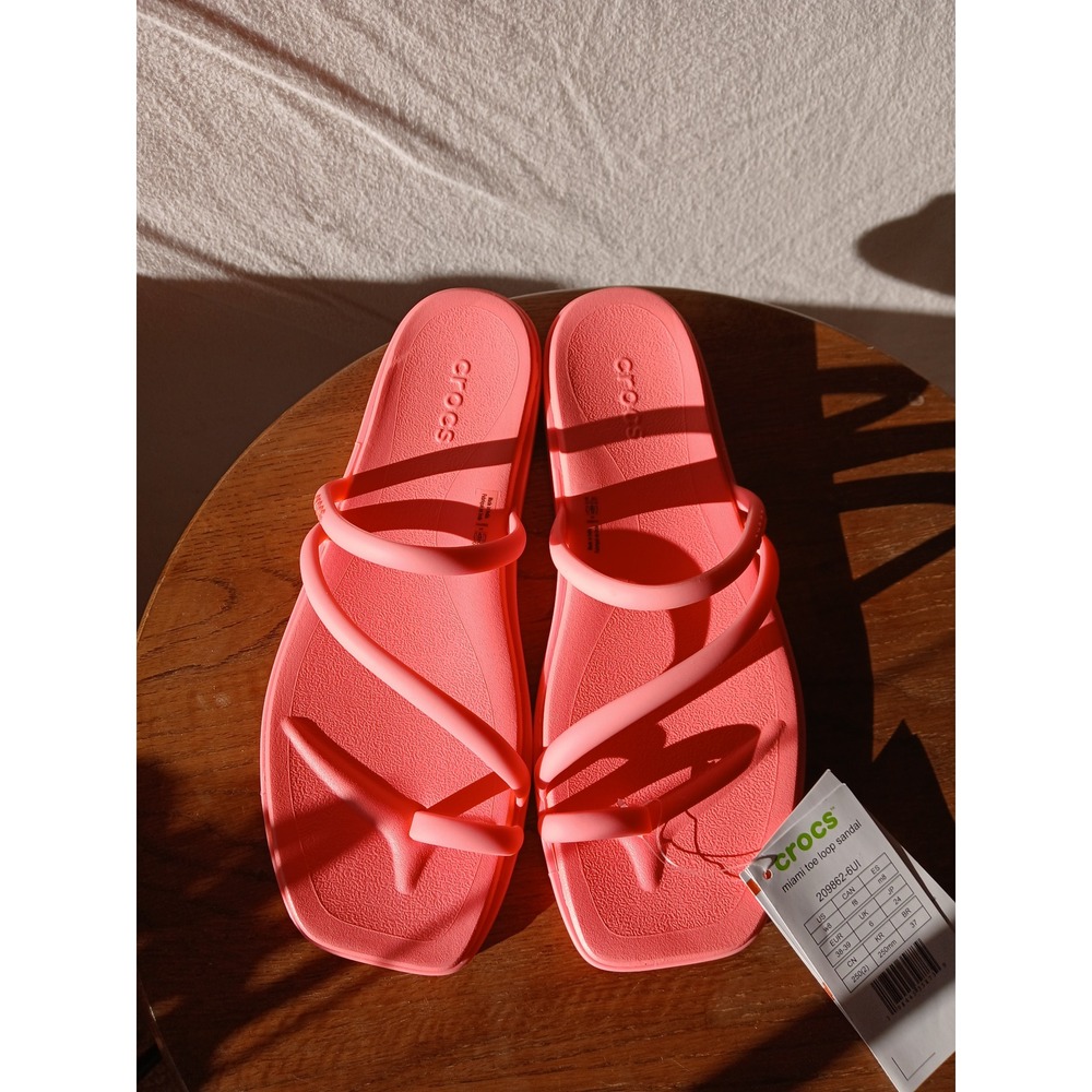 Crocs Miami toe loop sandals hot pink size 8 flip flop - Picture 2 of 6